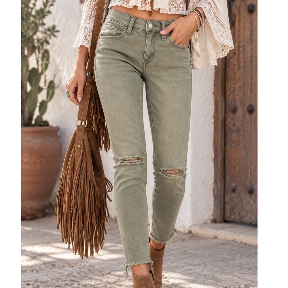 Universal Thread Womens Mid Rise Jegging Olive Green Distressed Raw Hem 4/27R